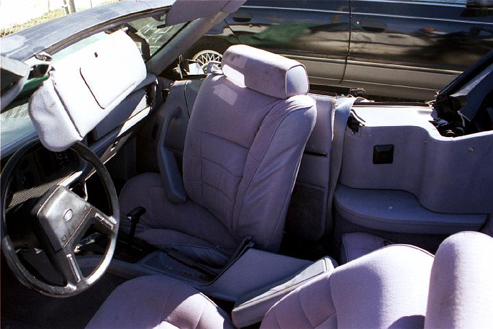 012_10A.JPG - Good think Sandra wasn't in the car. Passanger side flattened