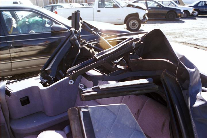 019_17A.JPG - The top came off on the first flip.