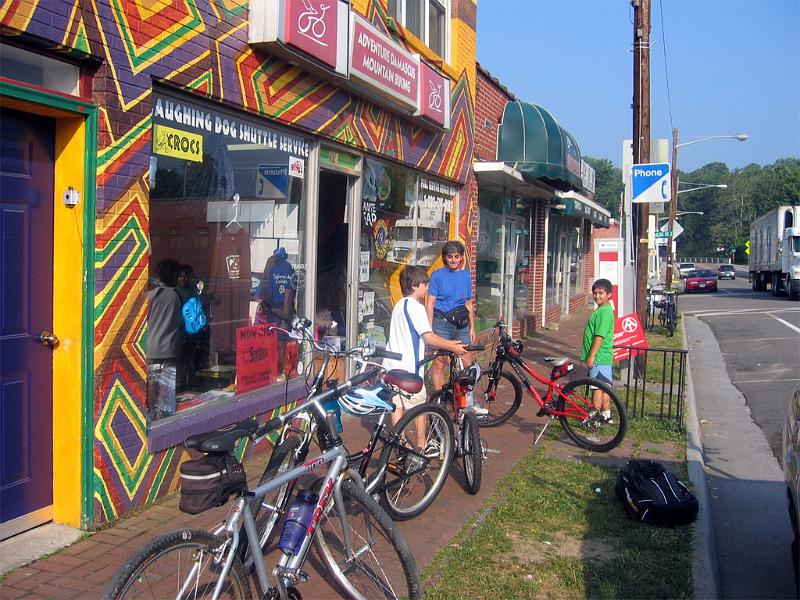 Adventure-Damascus.jpg - Laughing Dog Shuttle Service dropped us at the top of the Trail. (for a  very resonable fee)