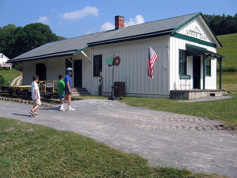 green-cove-store-1.jpg - Green Cove Post Office, General Store undisturbed since the late 1950's