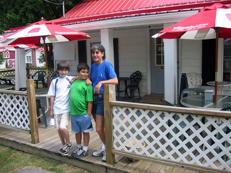 lunch-2.jpg - Virginia Creeper Cafe